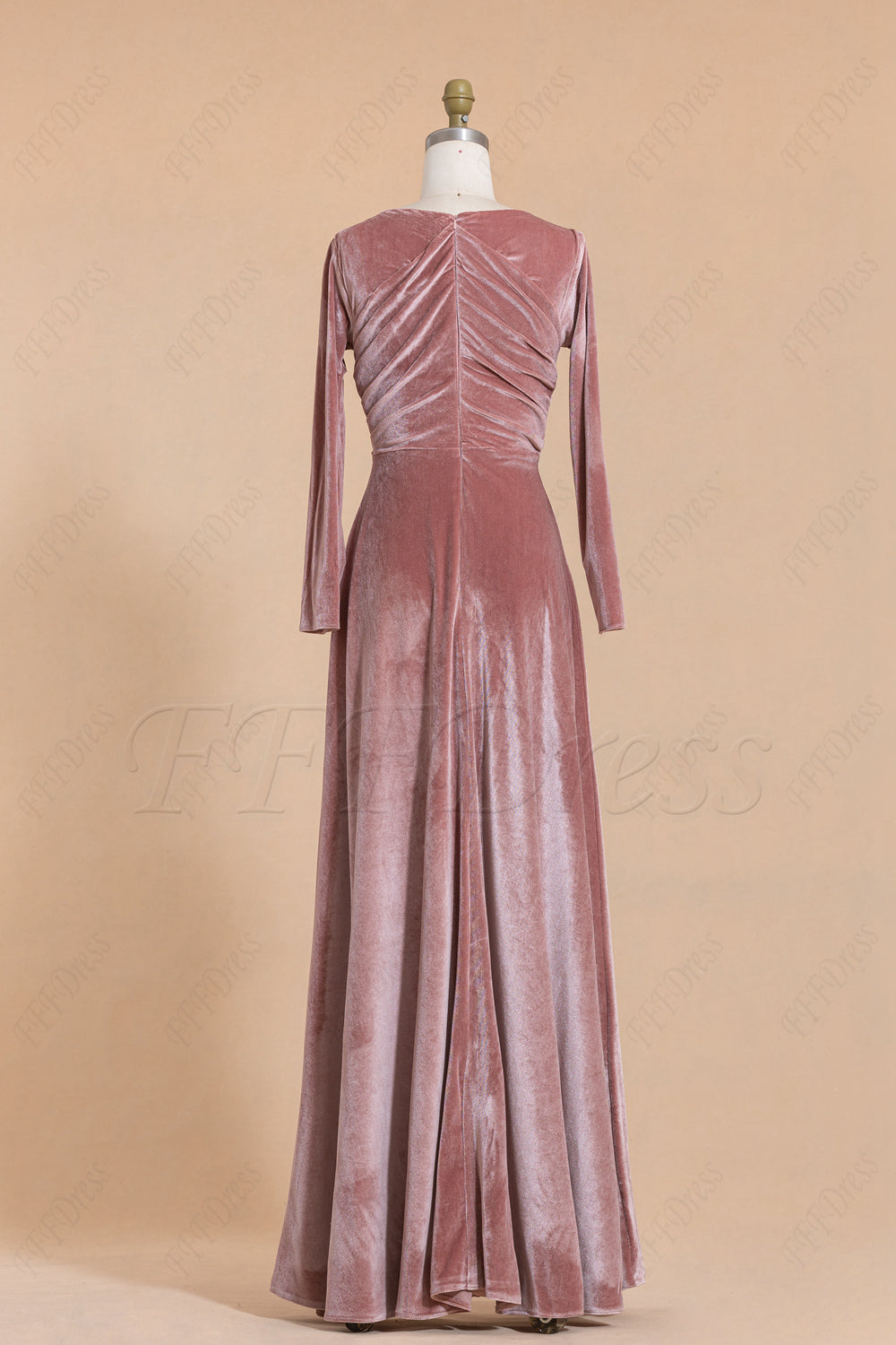 Modest Cinnamon Rose Velvet Bridesmaid Dresses for Fall Winter Weddings