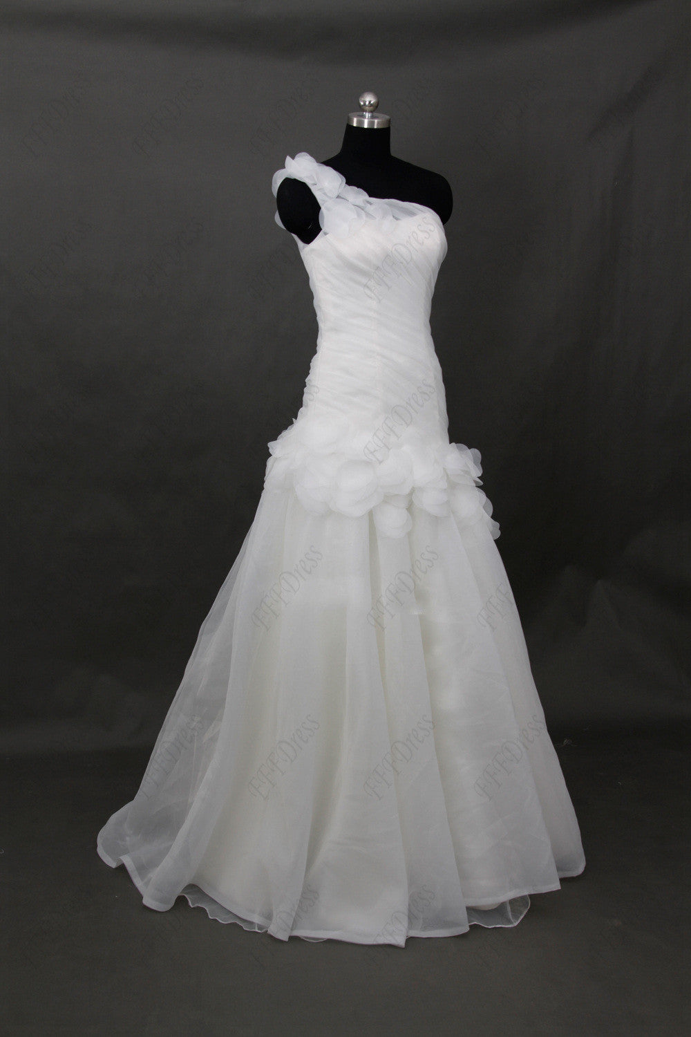 One shoulder flowers wedding dress
