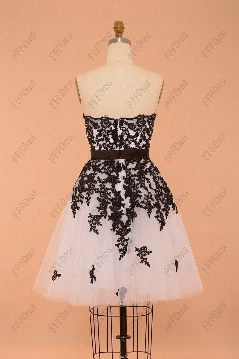 Sweetheart black and white short prom dresses