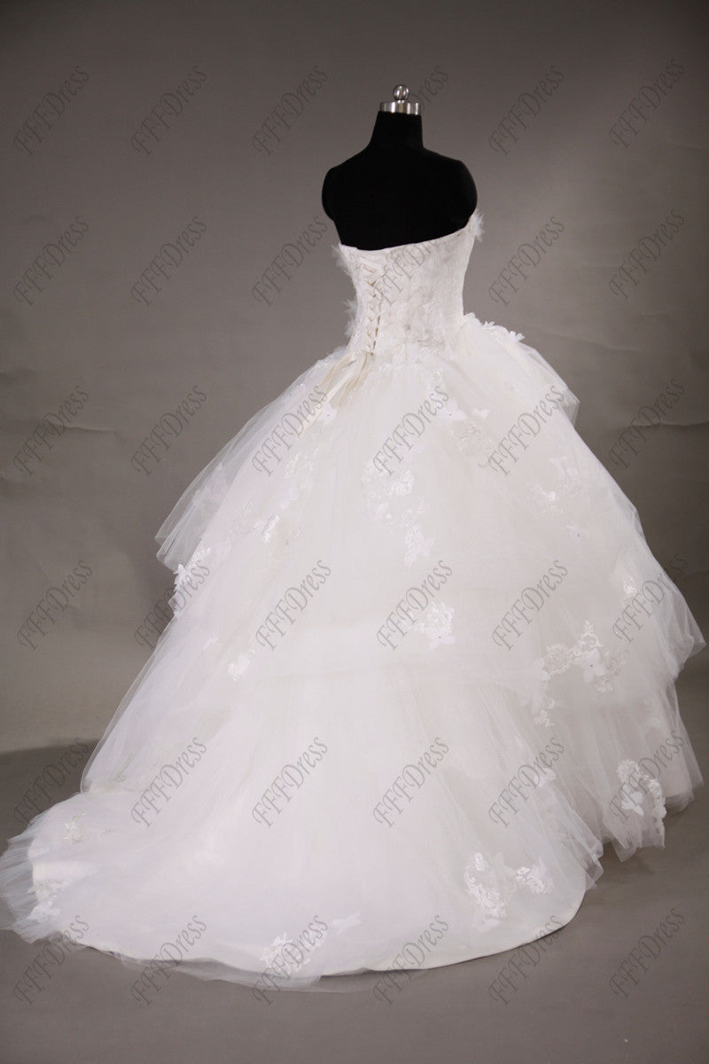 Sweetheart classic ball gown tiered wedding dresses
