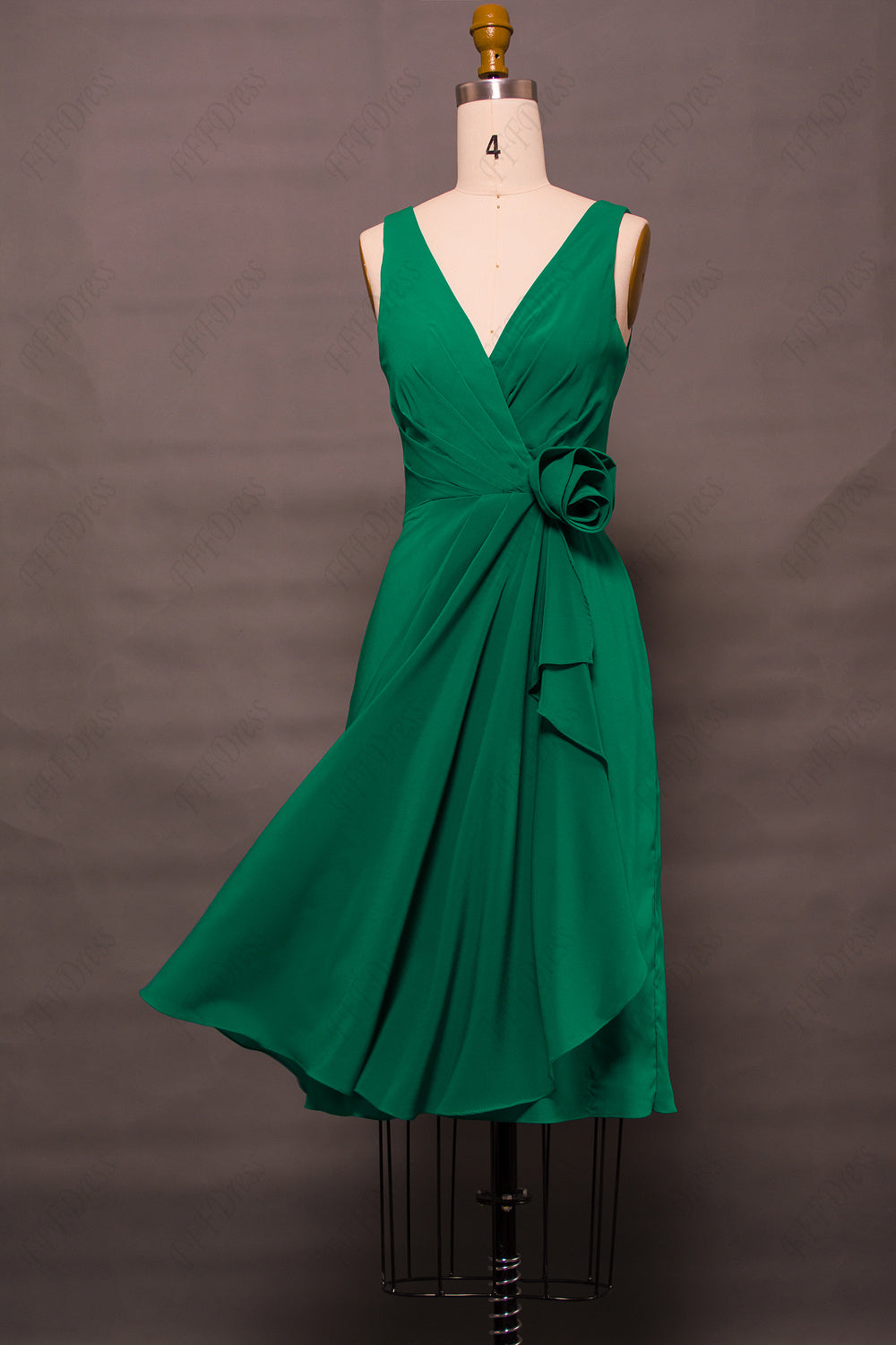 Emerald green short bridesmaid dress knee length