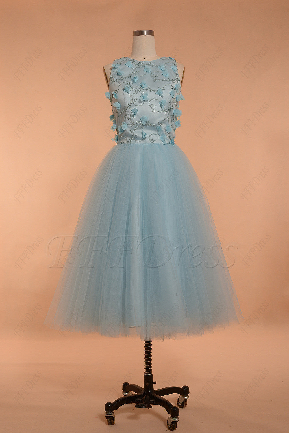 Light blue homecoming dresses with flowers and embroidery tea length prom dress