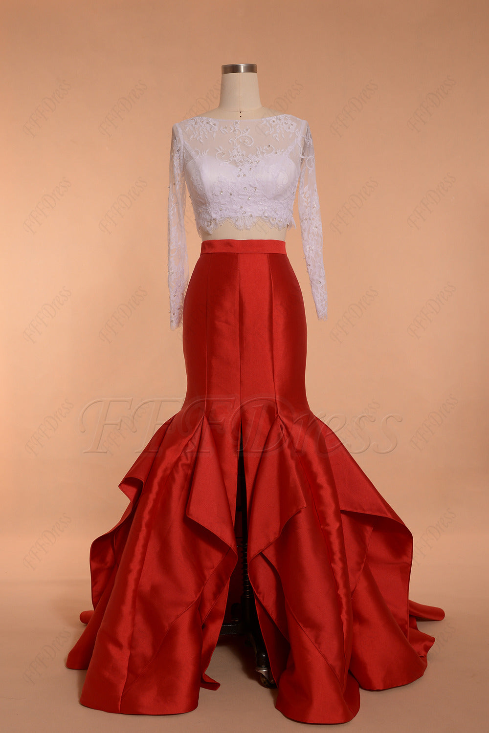 https://fffdress.com/products/white-red-two-piece-prom-dresses-long-sleeves-mermaid?_pos=1&_sid=c1335ff2a&_ss=r