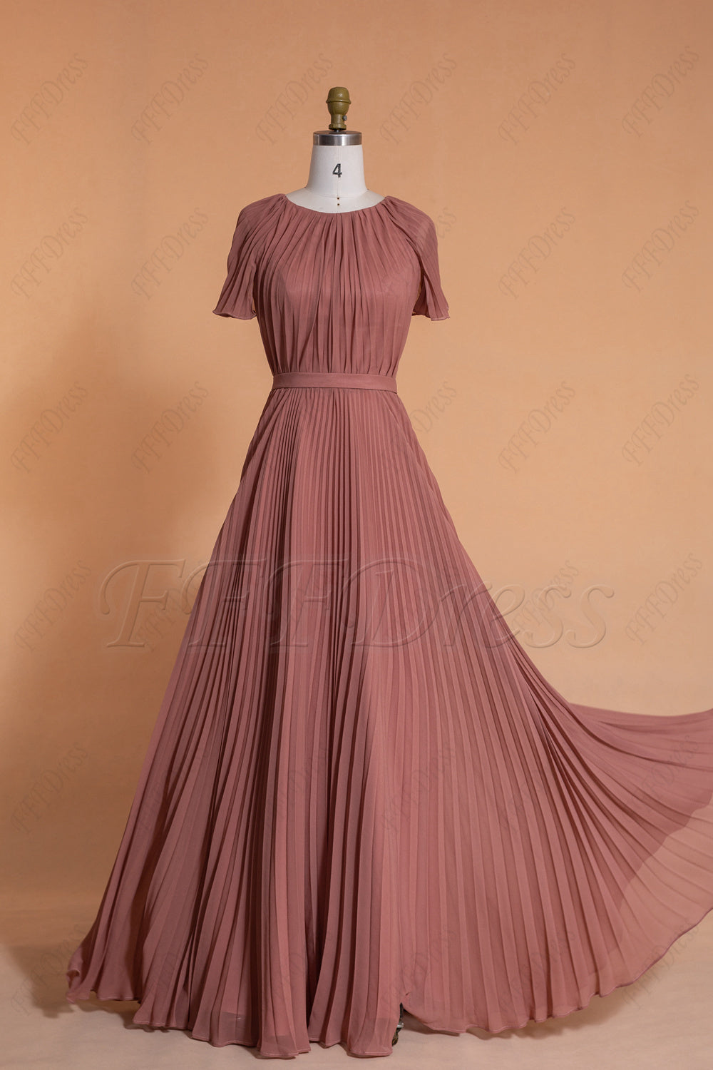 Modest pleating desert rose bridesmaid dresses short sleeves