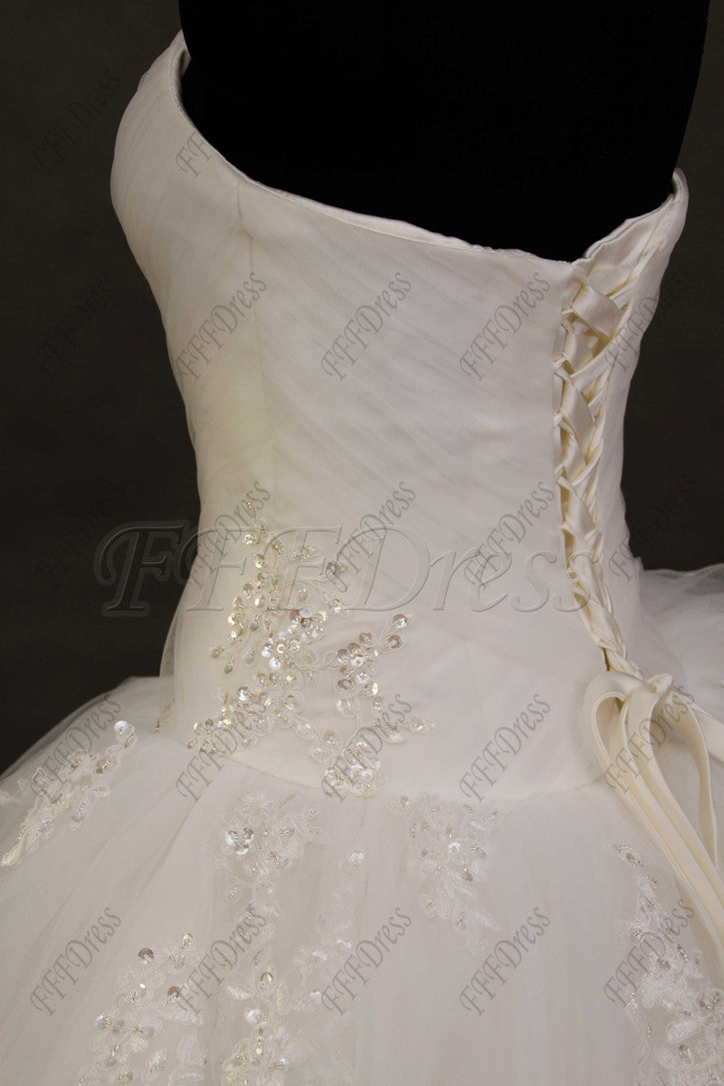 Sweetheart beaded princess wedding dresses