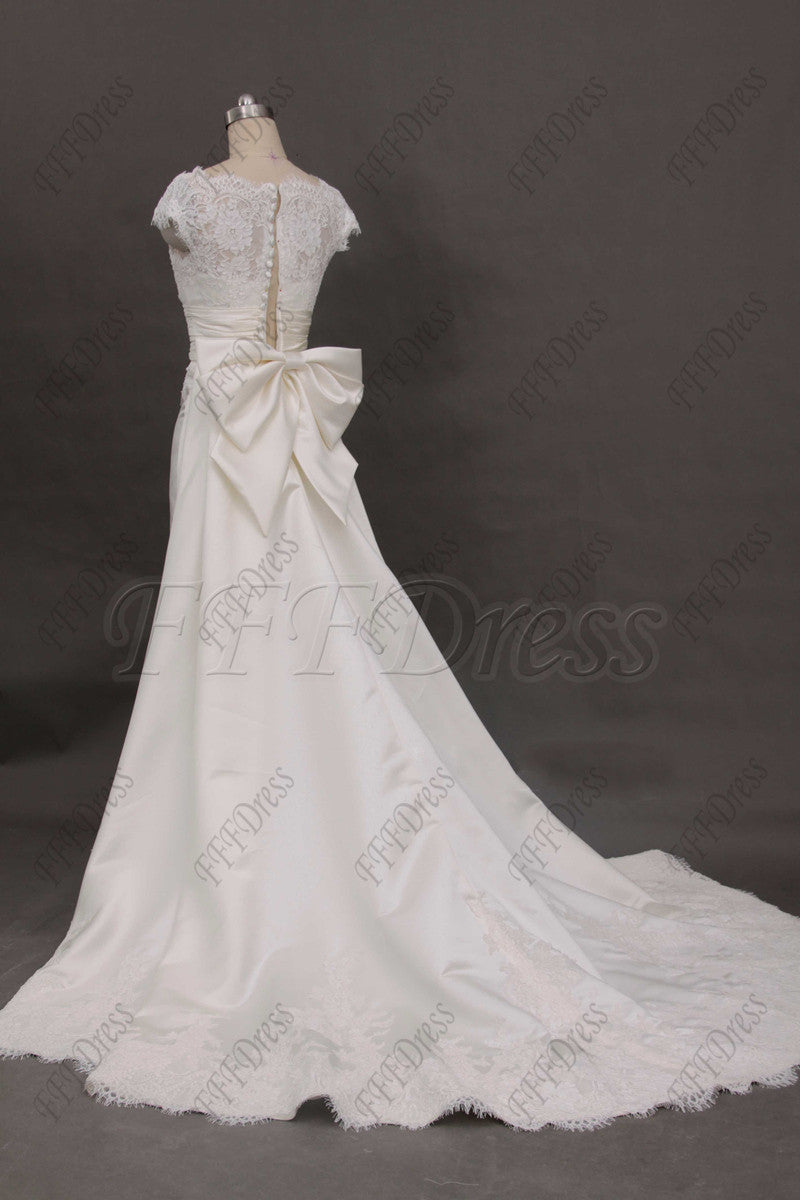 Mermaid Ivory Lace Wedding Dresses with train